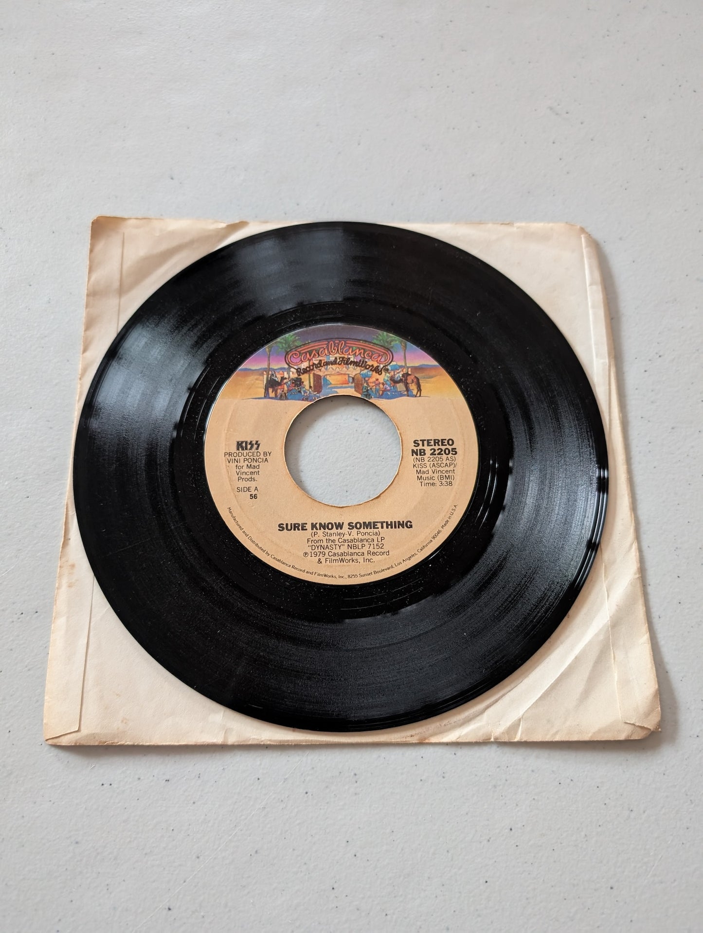 KISS - Sure Know Something - Dirty Livin' NB2205 (7 in, 45 RPM, Single, Vinyl Record Album)