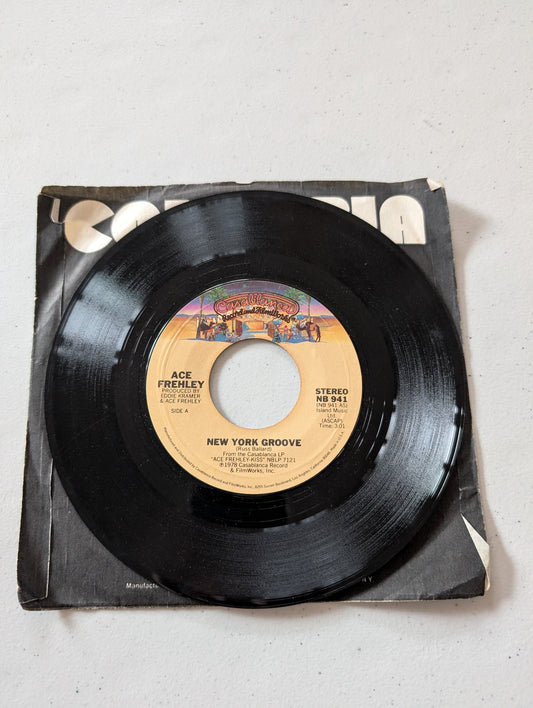 Ace Frehley - NEW YORK GROOVE -  SNOW BLIND 1978 Casablanca NB 941(7 in, 45 RPM, Single, Vinyl Record Album)