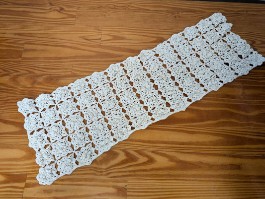 Crocheted Floral Motif Table Runner from Handmade -  Linens (Cotton Thread Table Runner, Vintage, Farmhouse, Cottage, Cream/Off-White)