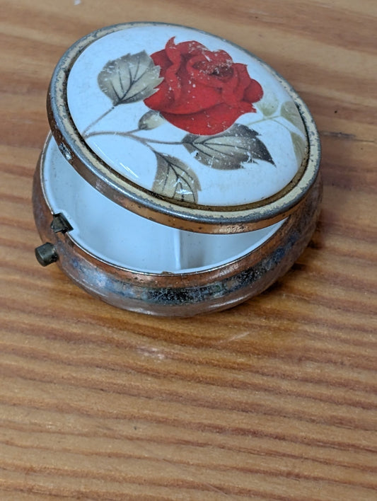 Vintage Rose Top Metal Pill Box from Unbranded - 1970s Personal Accessories (Metal, Ceramic Pill Box, Vintage, Romantic, Silver, Copper, White, Red)