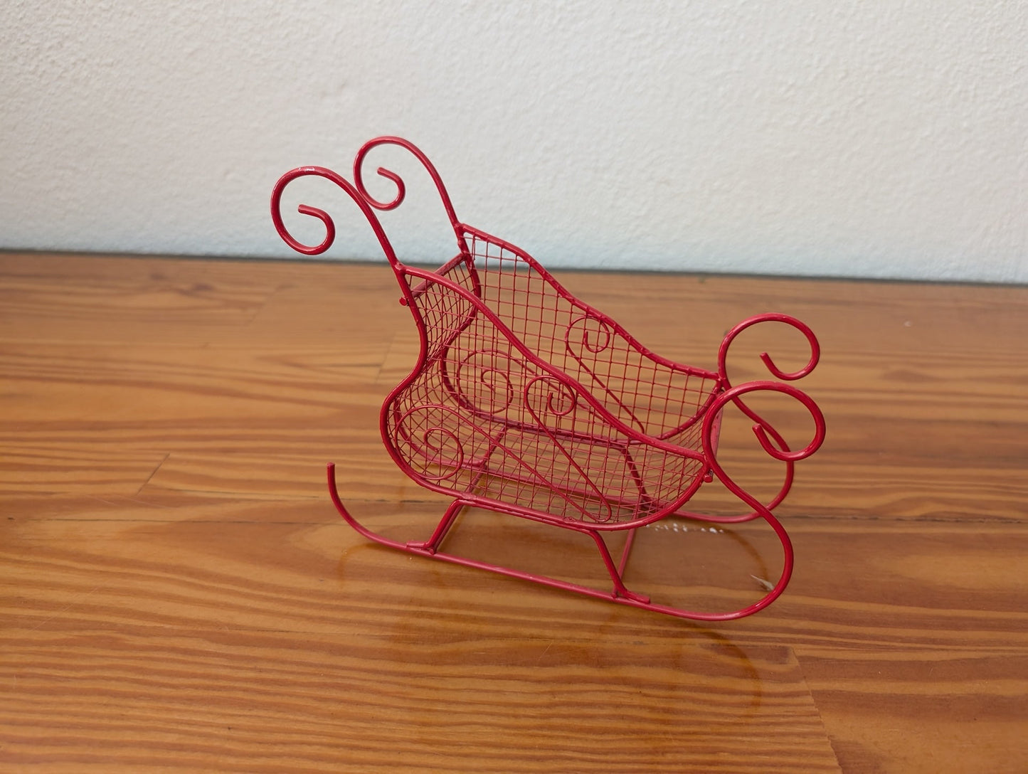 Wire Frame Sleigh from Unknown -  Holiday Decor (Metal Tabletop Decor / Candy Dish, Traditional, Whimsical, Red)