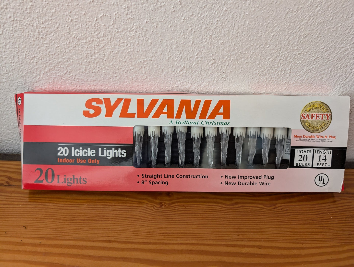20 Icicle Lights from Sylvania - 2000s Holiday Lighting (Plastic, Glass, Copper Wire Christmas Lights, Traditional, White)