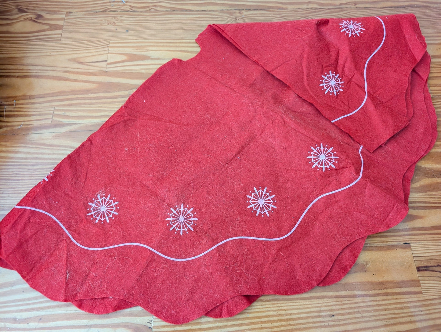 Felt Snowflake Tree Skirt from Unknown -  Holiday Decor (Felt, Embroidery Floss Tree Skirt, Traditional, Scandinavian, Red, White)