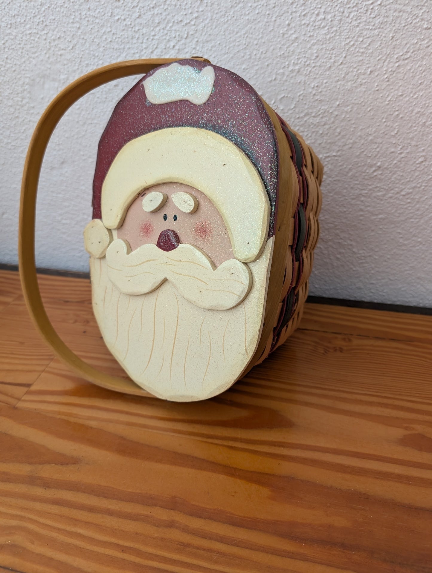 Santa Face Basket from Longaberger (likely) -  Baskets (Wood, Woven Splint Basket, Folk Art, Country, Collectible, Red, Beige, Wood Tones)