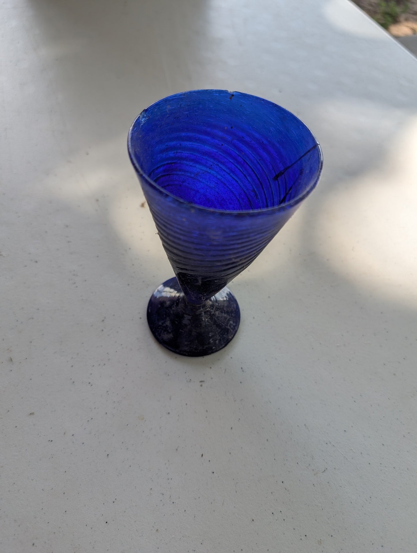 Hand Blown Cobalt blue glass drink glasses swirl Stem Flutes Mid-Century Vintage