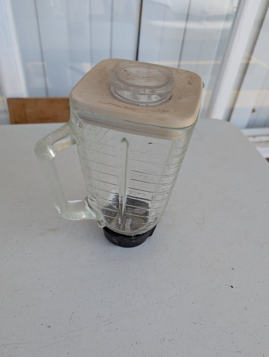 Oster Kitchen Center Blender Jar  Glass Pitcher w/ Lid Vintage