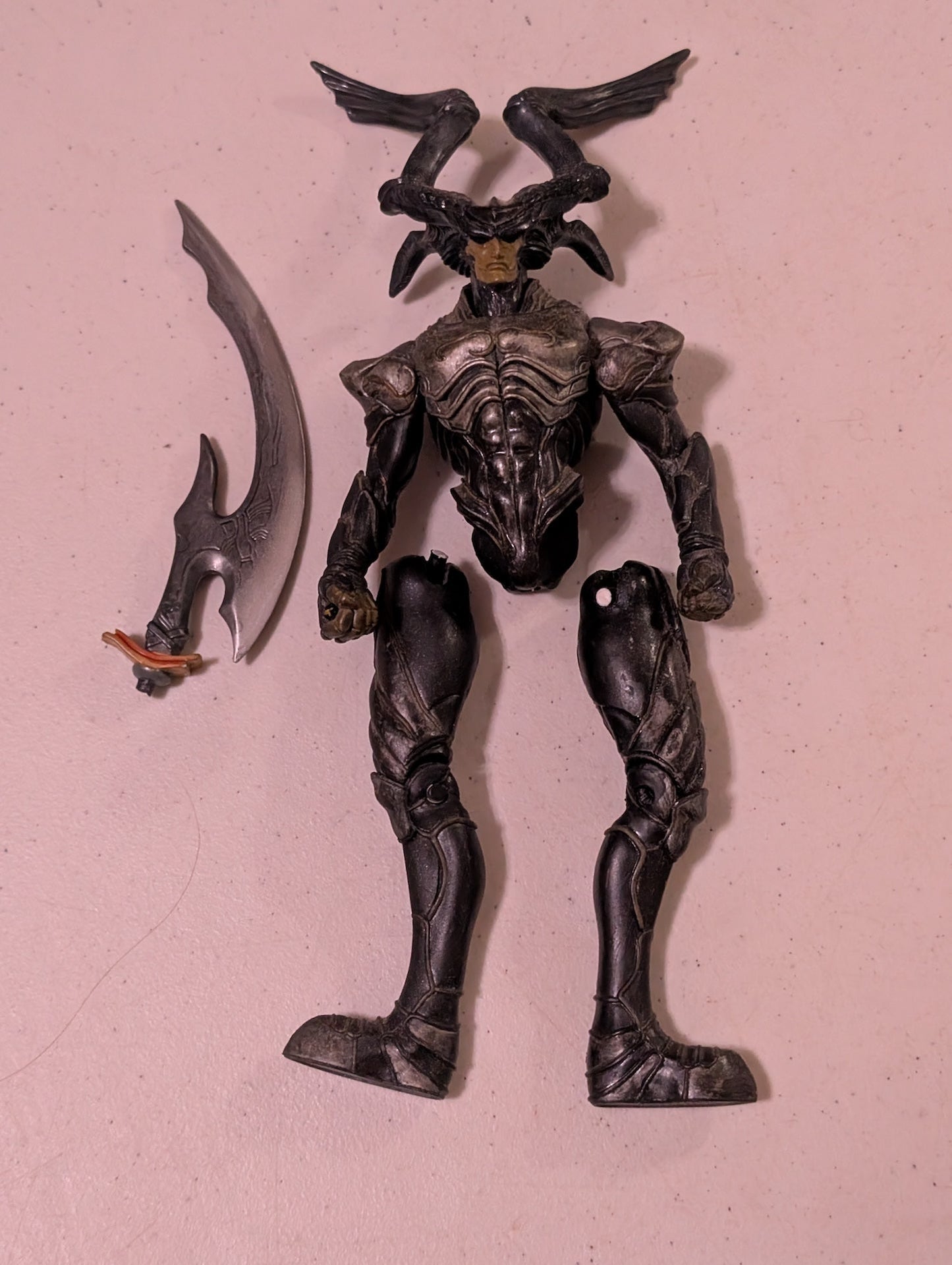 Guardian Force Odin 1999  Squaresoft Final Fantasy VIII 8 Series 4 Figure (Action Figure, SciFi/Fantasy, Collectable, Vintage, Loose, Missing Parts/pieces, Incomplete) damaged