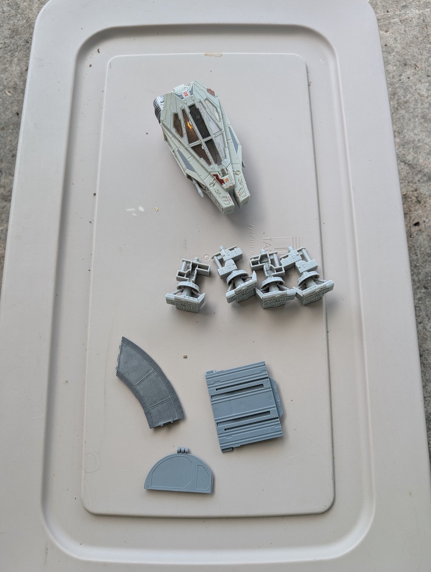 Star Wars: The Legacy Collection - Millennium Falcon from Hasbro - 2008 Collectible (Plastic, Electronics Toy / Collectible, Sci-fi, Pop Culture, Kids' Room, Eclectic, Grey, White, Red)- Missing parts