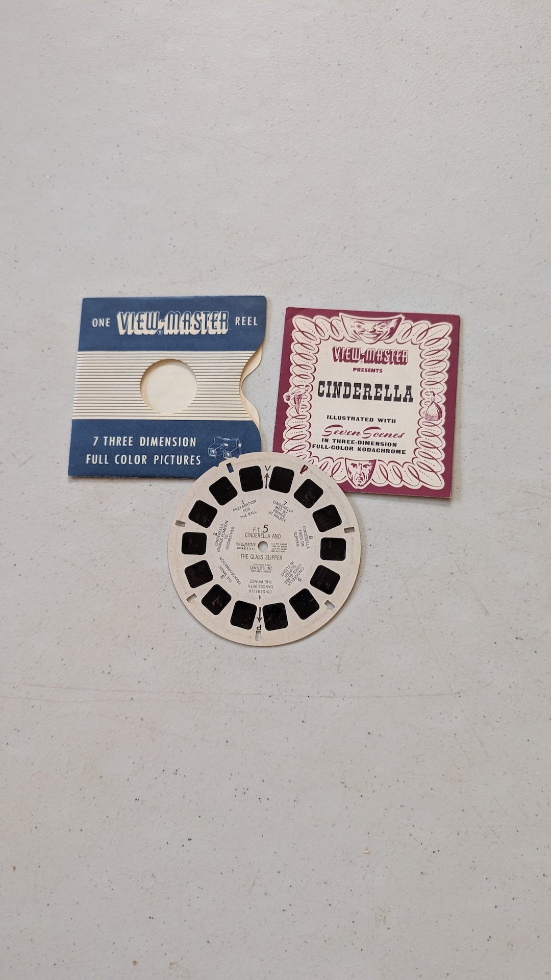 Cinderella and The Glass Slipper Vintage 1946 View-Master Reel FT-5 with Booklet(vintage, collectable, nostalgia, toy)