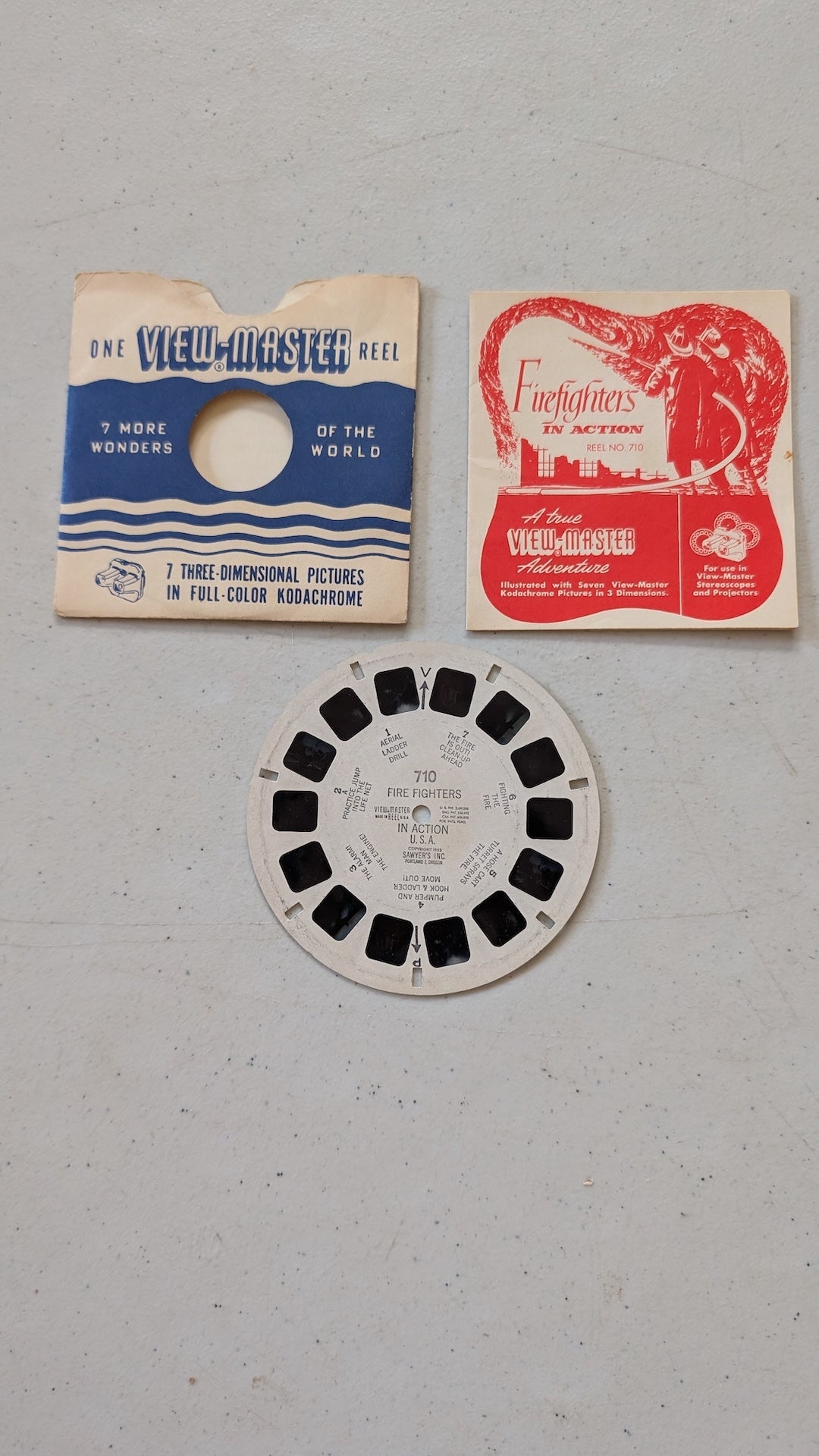 FIRE FIGHTERS IN ACTION VIEW-MASTER REEL 710 U.S.A. WITH BOOKLET AND SLEEVE(vintage, collectable, nostalgia, toy)