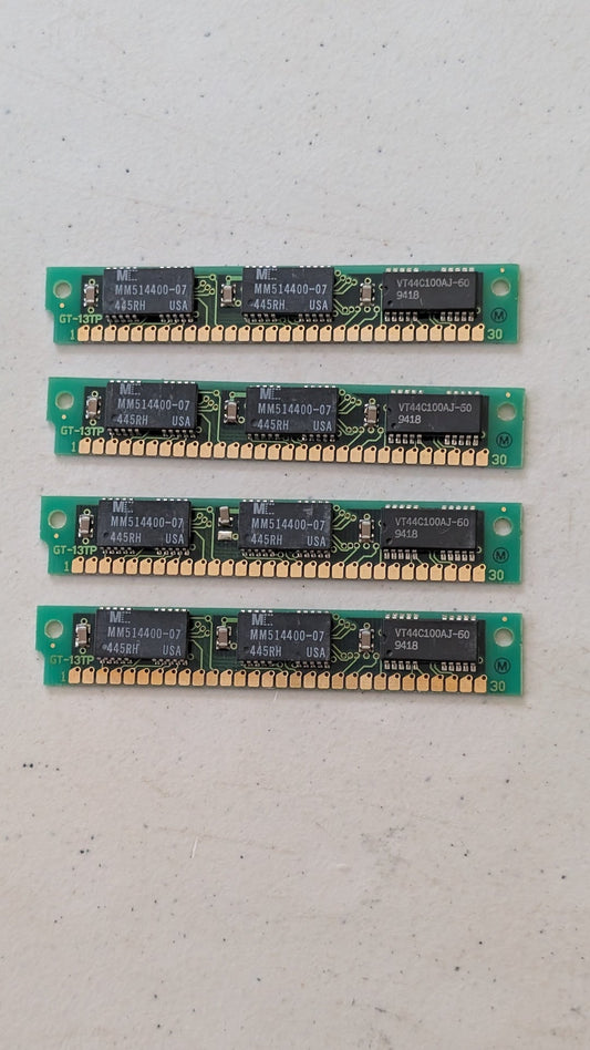 MM514400-07 from Micron - 1990s Computer Components (PCB, Silicon RAM (SIMM), Retro Tech, Green, Black, Gold)