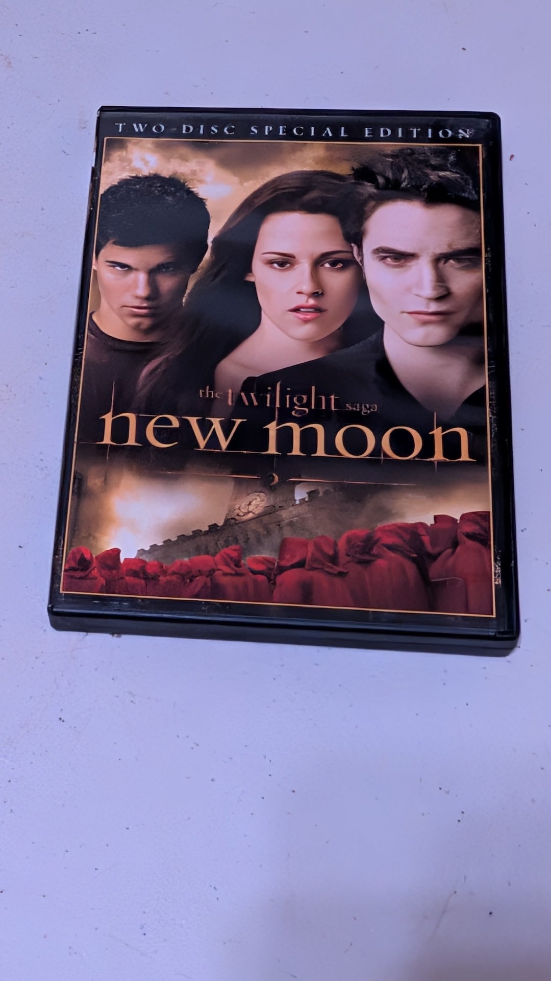Twilight Saga: NEW MOON (2009) 2-Disc Special Edition, Kristen Stewart