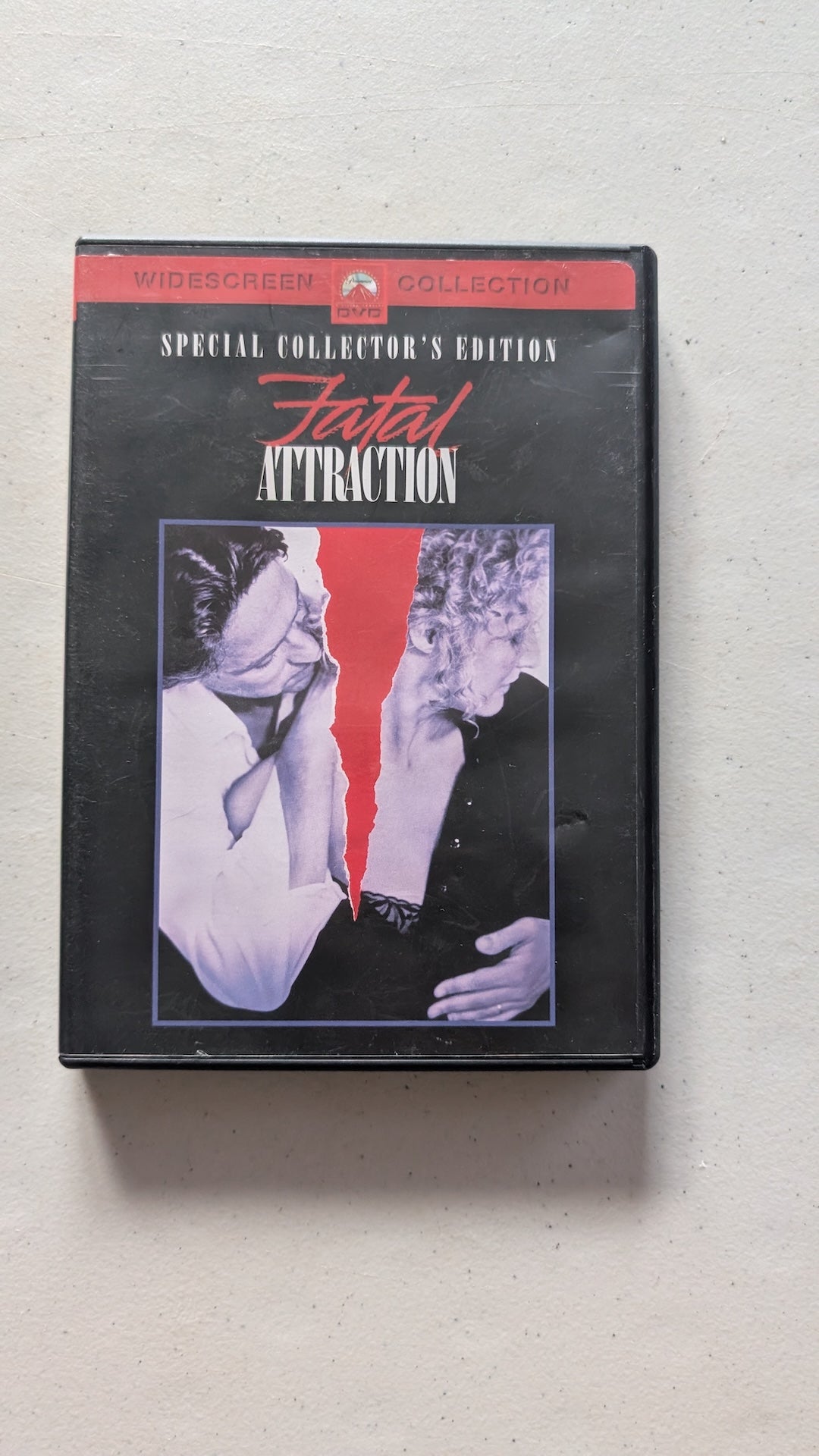 Fatal Attraction (DVD, 1987, R) Michael Douglas, Glenn Close