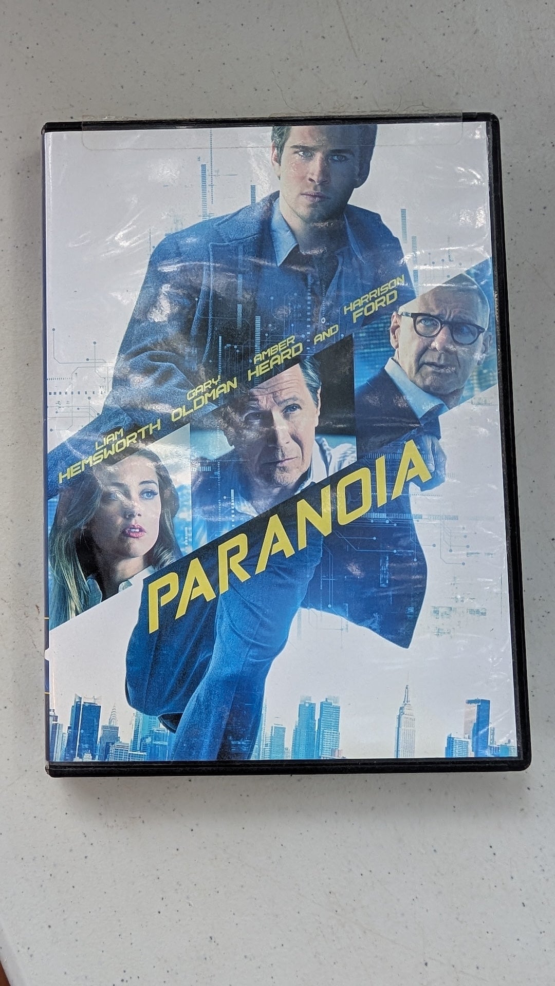 Paranoia (DVD, 2013, PG-13) Liam Hemsworth, Gary Oldman, Harrison Ford
