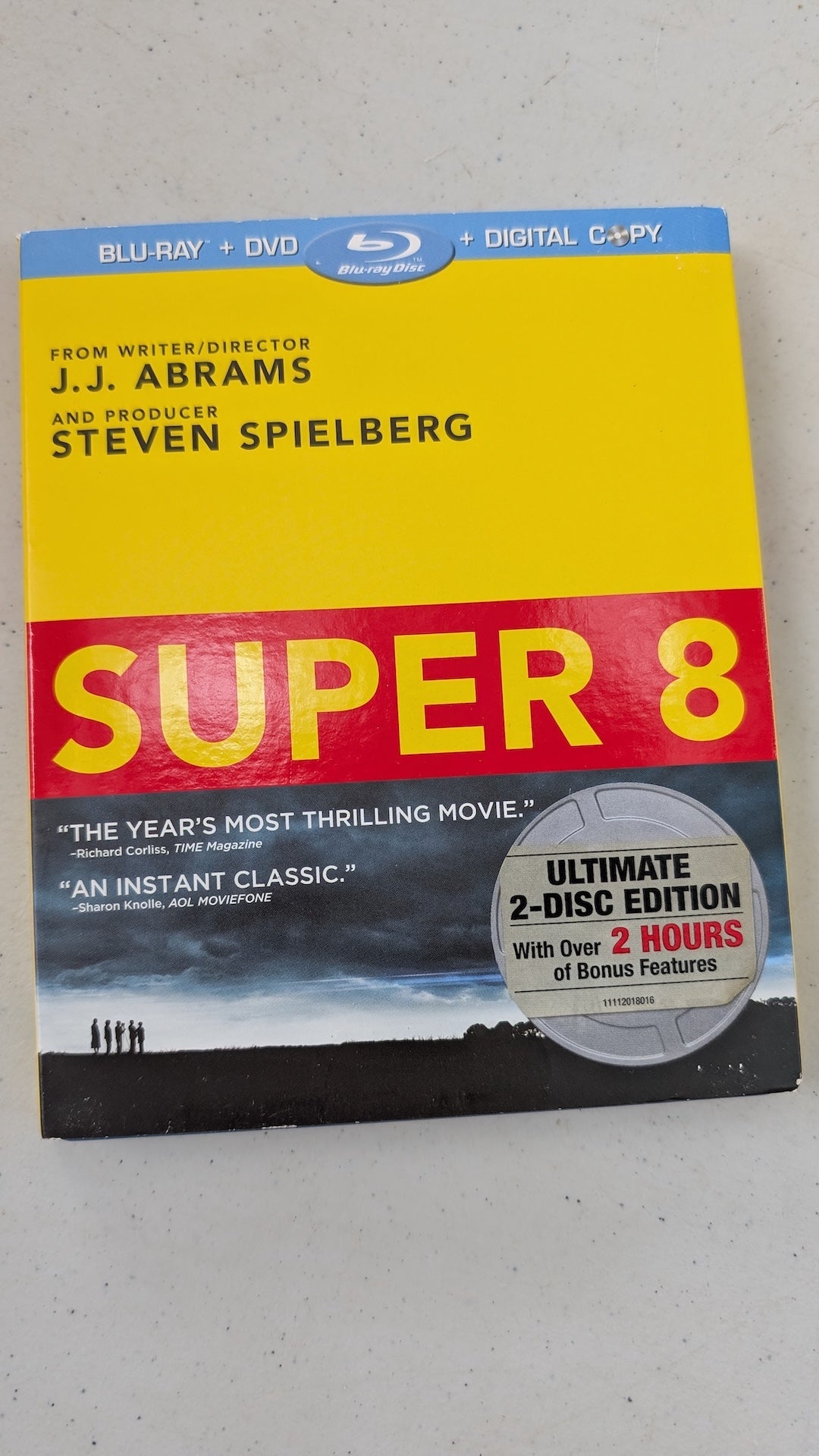 Super 8 (Blu-ray + DVD, 2011, PG-13) Joel Courtney, Elle Fanning, Kyle Chandler