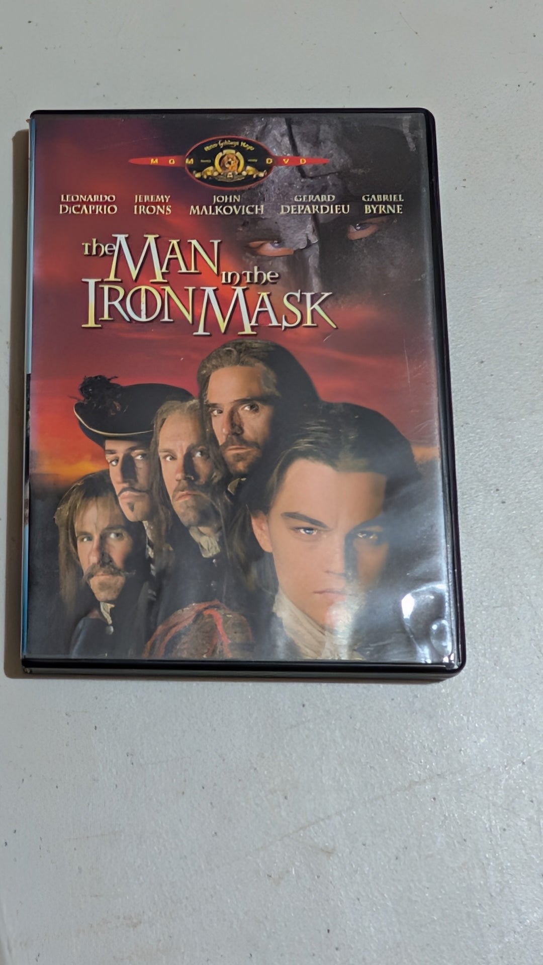 The Man in the Iron Mask (DVD, 1998, PG-13) Leonardo DiCaprio, Jeremy Irons, John Malkovich