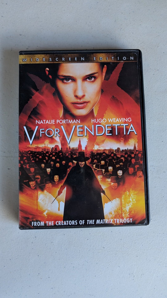 V for Vendetta (DVD, 2005, R) Natalie Portman, Hugo Weaving, Stephen Rea