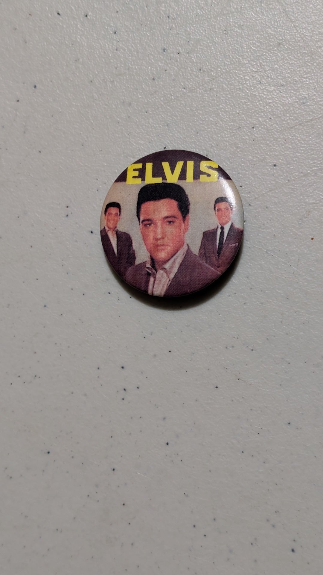 Elvis Trio Pin from Unknown - 1970s Collectibles (Metal, Plastic Pinback Button, Retro, Music Memorabilia, Brown, Yellow, Black, Collectable, Vintage, Original)