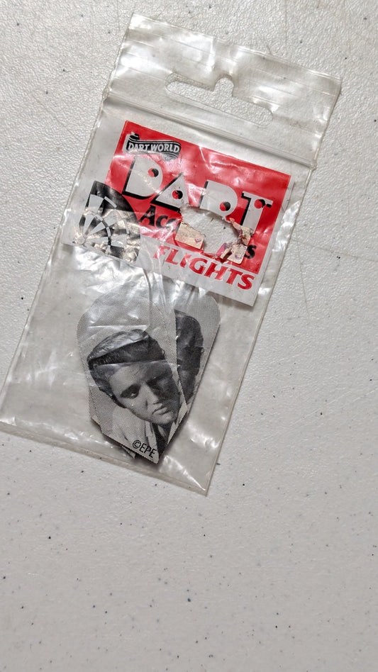 Elvis Presley Dart Flights from Dart World - 1990s Sporting Accessory (Plastic Dart Flights, Sporting Goods, Music Memorabilia, Black, White, Red, Collectable, Vintage, Original)