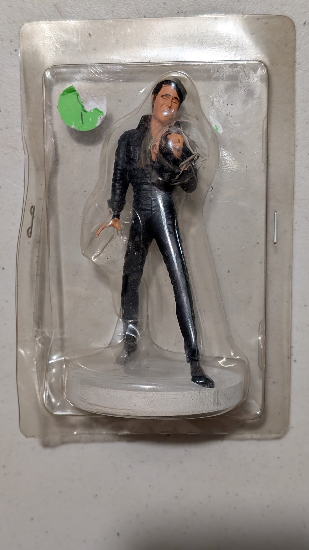 Elvis '68 Comeback Special Figurine from Unknown - 1990s Collectible (Plastic Figurine, Music Memorabilia, Black, White, Collectable, Vintage, Original)