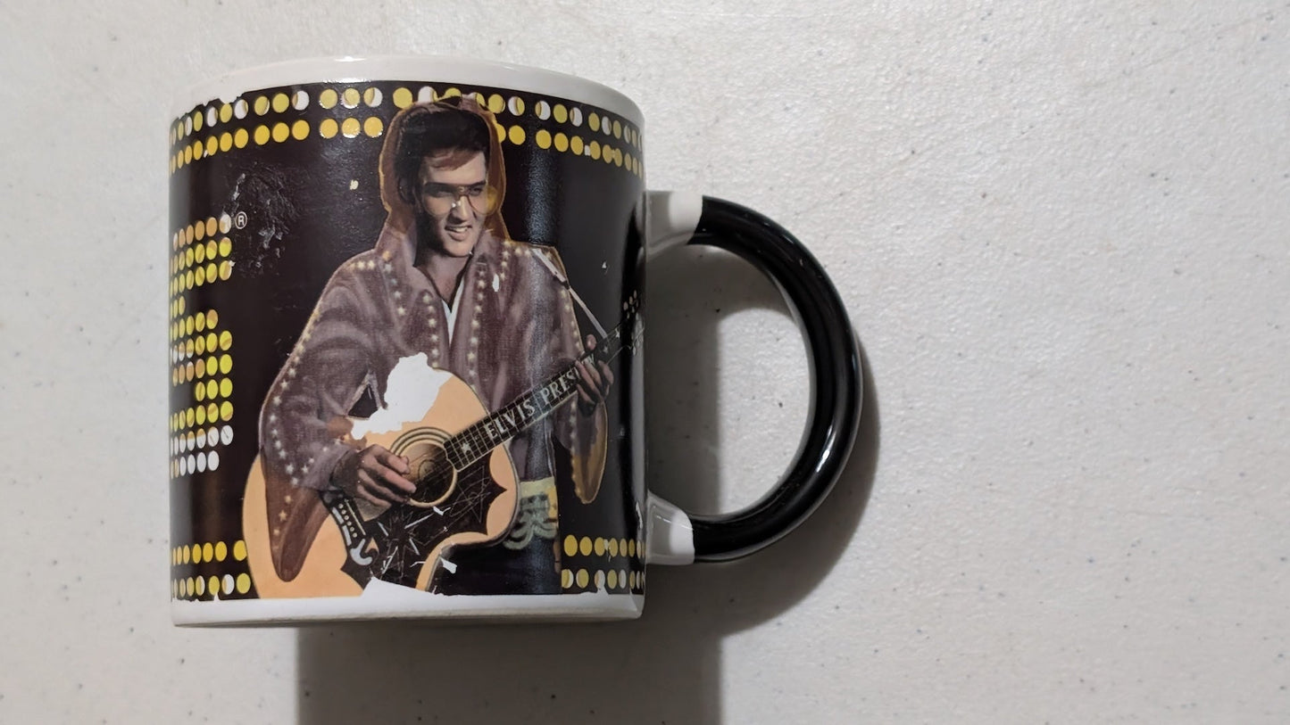 Elvis on Stage Mug from Unknown - 2000s Housewares (Ceramic Mug, Music Memorabilia, Black, White, Brown, Gold, Collectable, Vintage, Original)