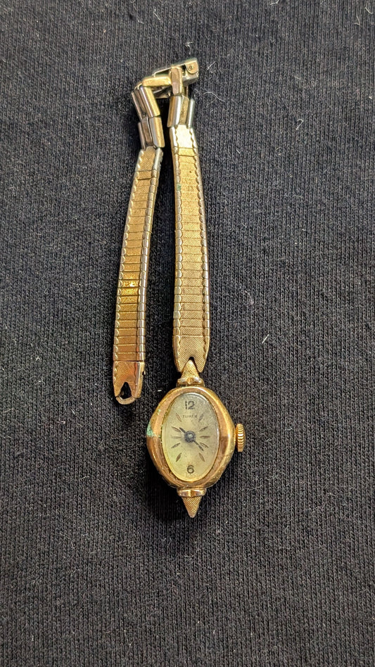 Vintage Timex Women's Gold-Tone Watch Mechanical (For Parts/Repair)