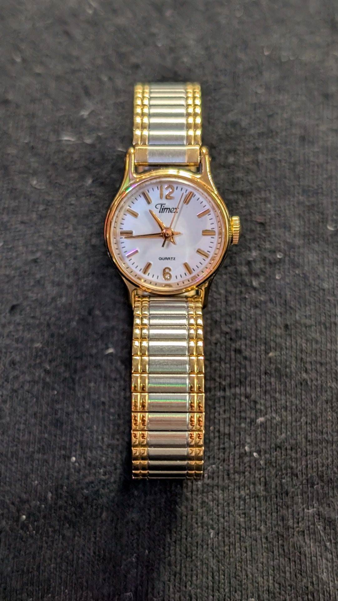 Women's Timex Quartz Watch Two-Tone Bracelet Mother of Pearl Dial (Untested)