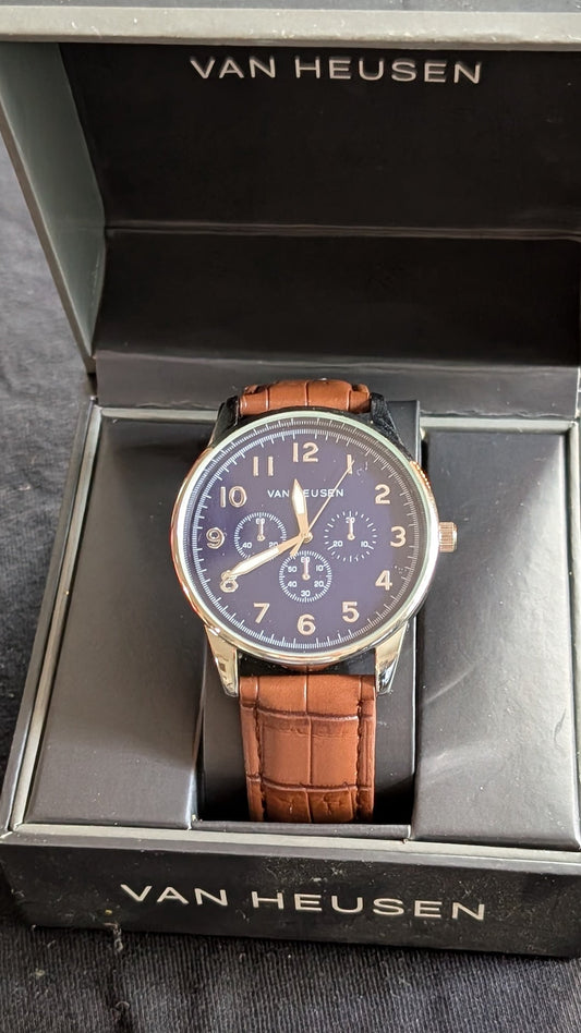 Men's Van Heusen Watch Blue Dial Brown Croc Strap in Original Box (Untested)