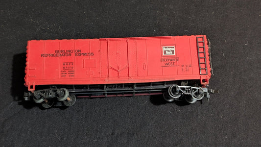 Burlington Refrigerator Express Boxcar Boxcar (Reefer) likely from Athearn - 1970s HO Scale Model Train (Plastic, Metal Boxcar (Reefer), Not Applicable, Red, Black, White)