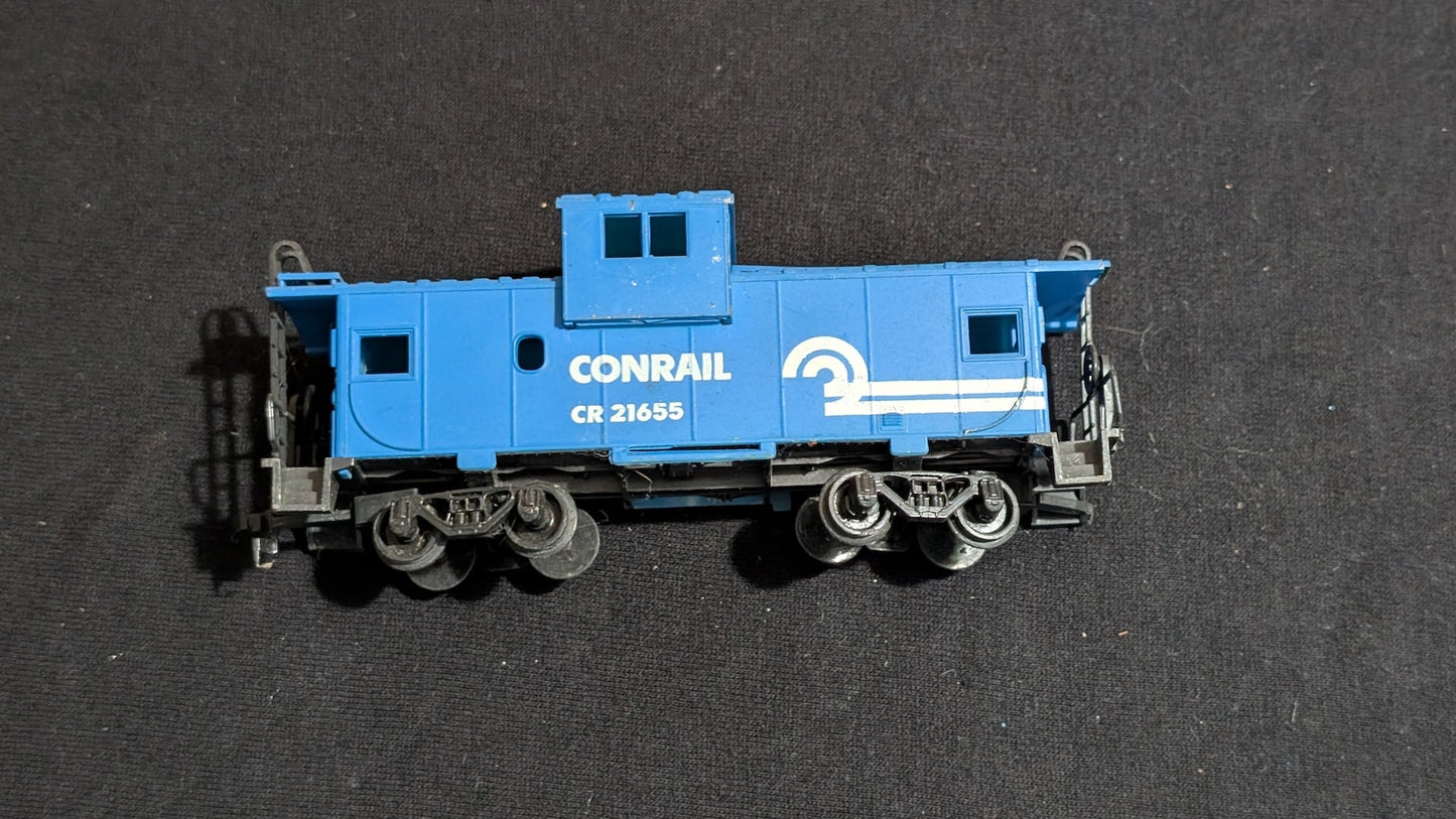 Conrail Caboose Caboose likely from Athearn - 1980s HO Scale Model Train (Plastic, Metal Caboose, Not Applicable, Blue, White)
