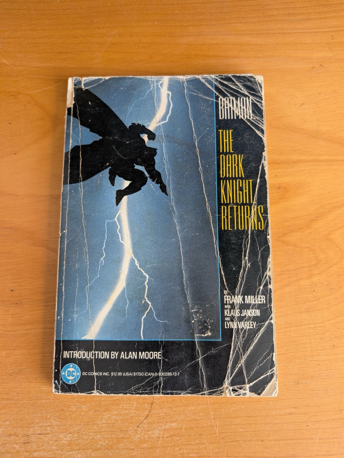 Batman: The Dark Knight Returns (1986) TPB - Frank Miller - COMPLETE