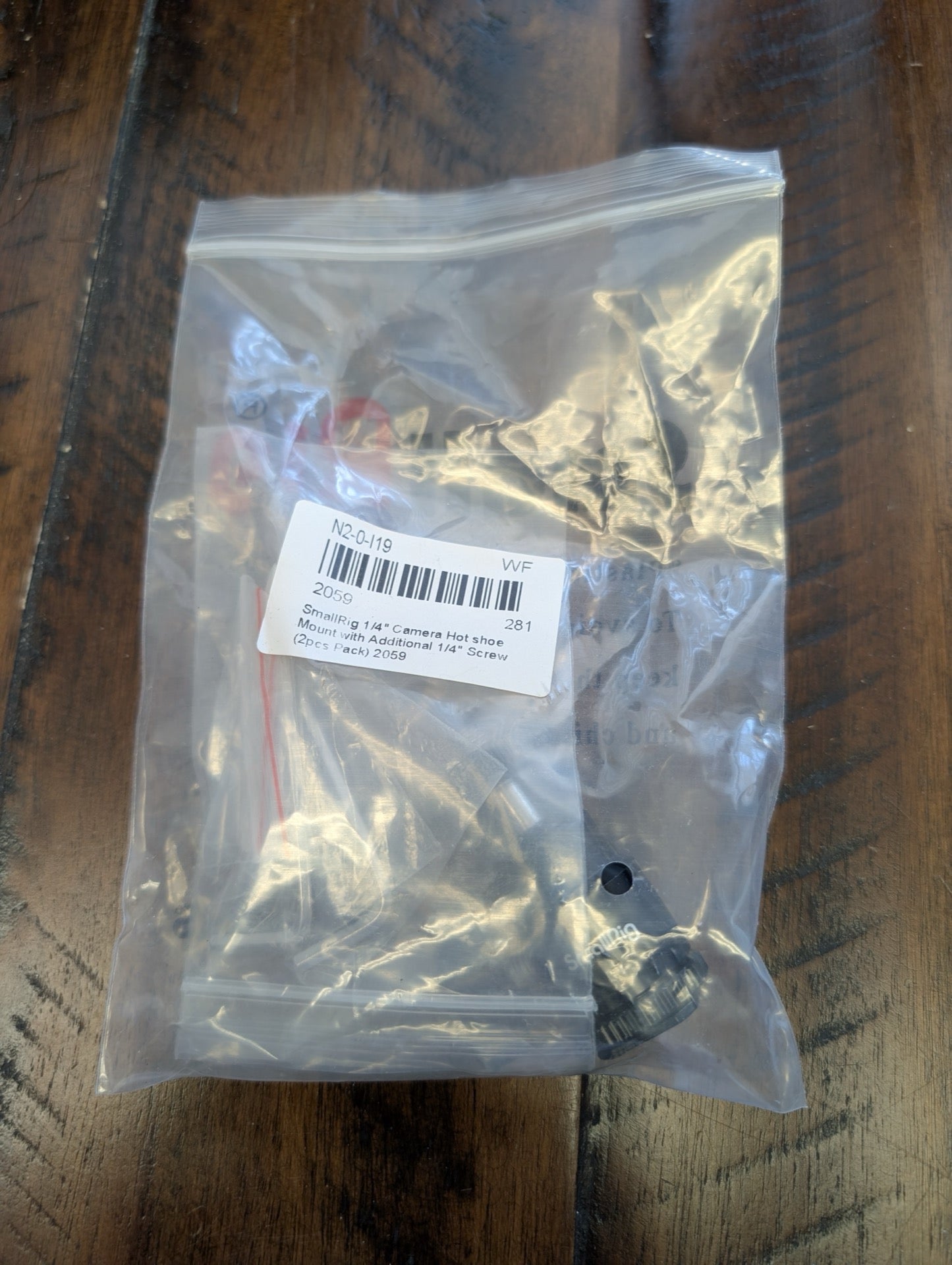 1/4" Camera Hot Shoe Mount 2059 from SmallRig - 2010s/2020s Photography Accessories (Aluminum Alloy, Stainless Steel Camera Accessory, Not Applicable, Black, Red, Silver, SmallRig, hot shoe, camera mount, monitor mount, microphone adapter)