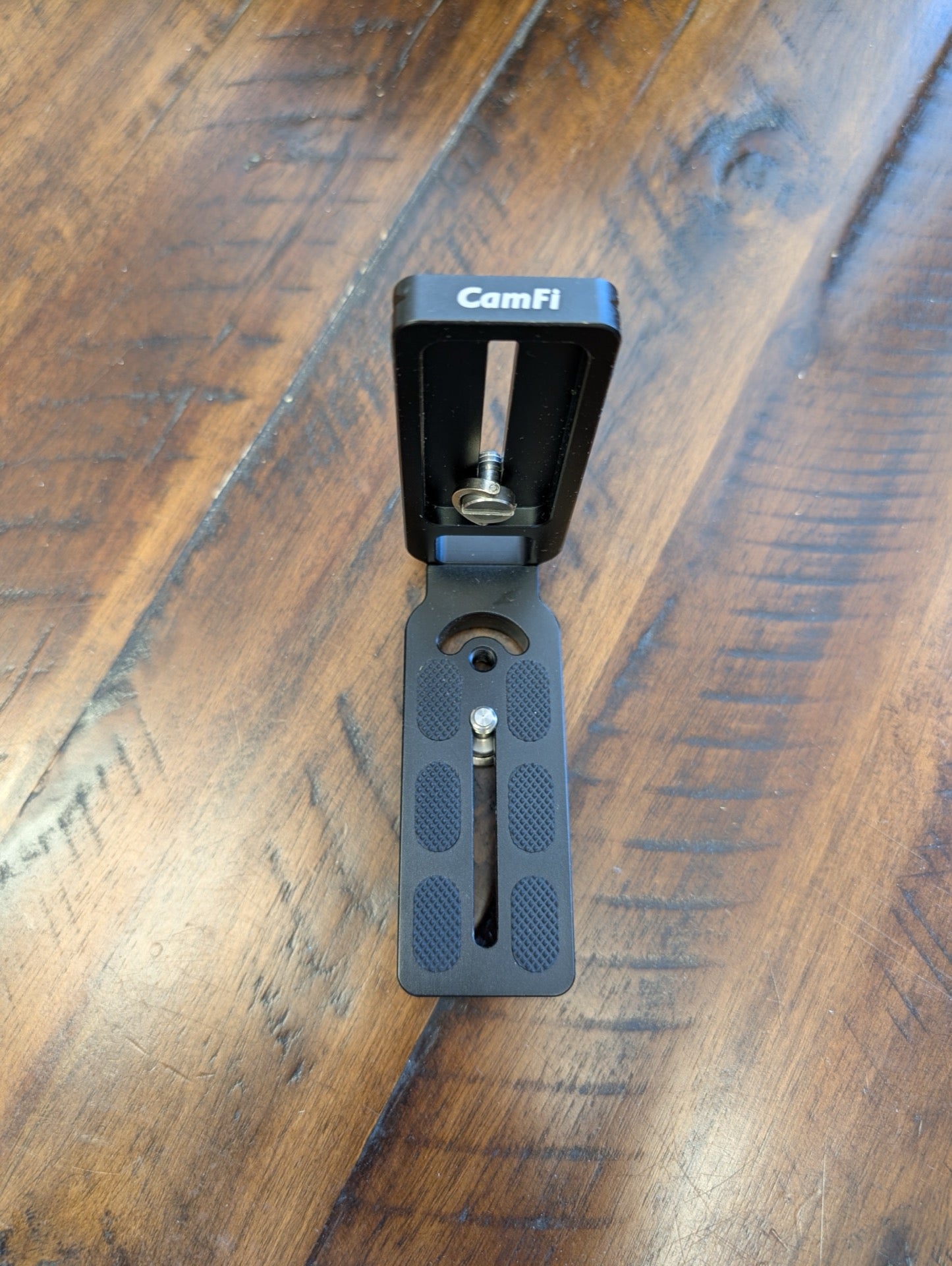 Camera L-Bracket from CamFi - 2010s/2020s Photography Accessories (Aluminum Alloy Camera Accessory, Not Applicable, Black, L-bracket, CamFi, tripod mount, vertical shooting, Arca Swiss)