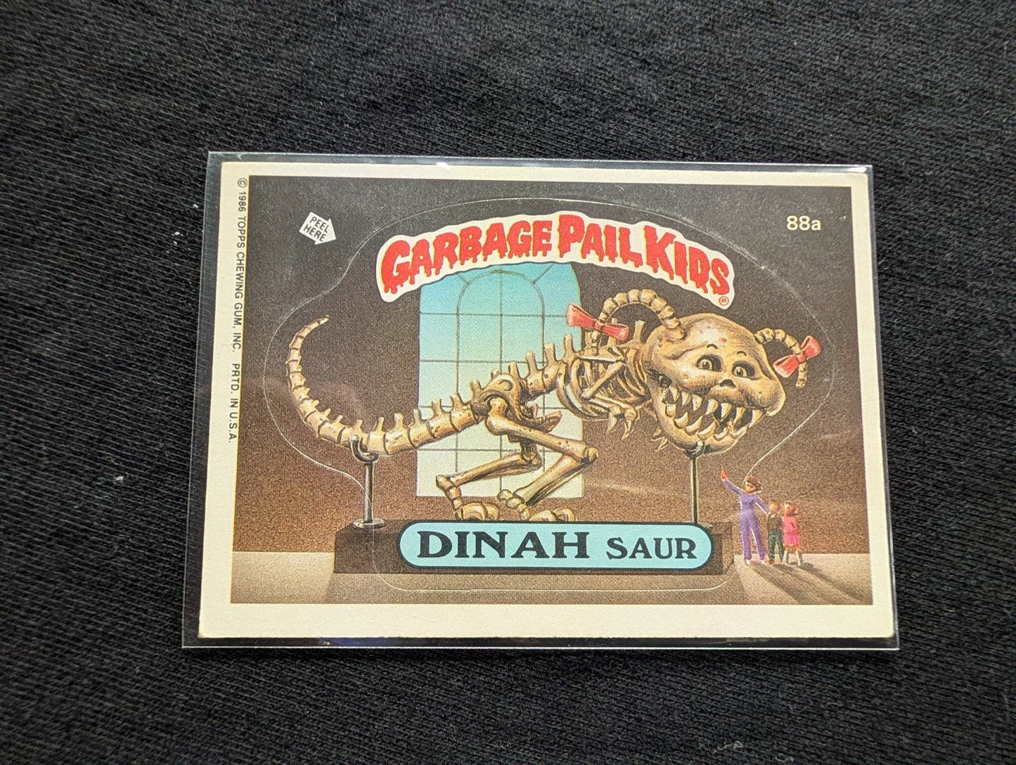 1986 GPK OS3 88a Dinah Saur & 88b Farrah Fossil Vintage Topps Card Pair
