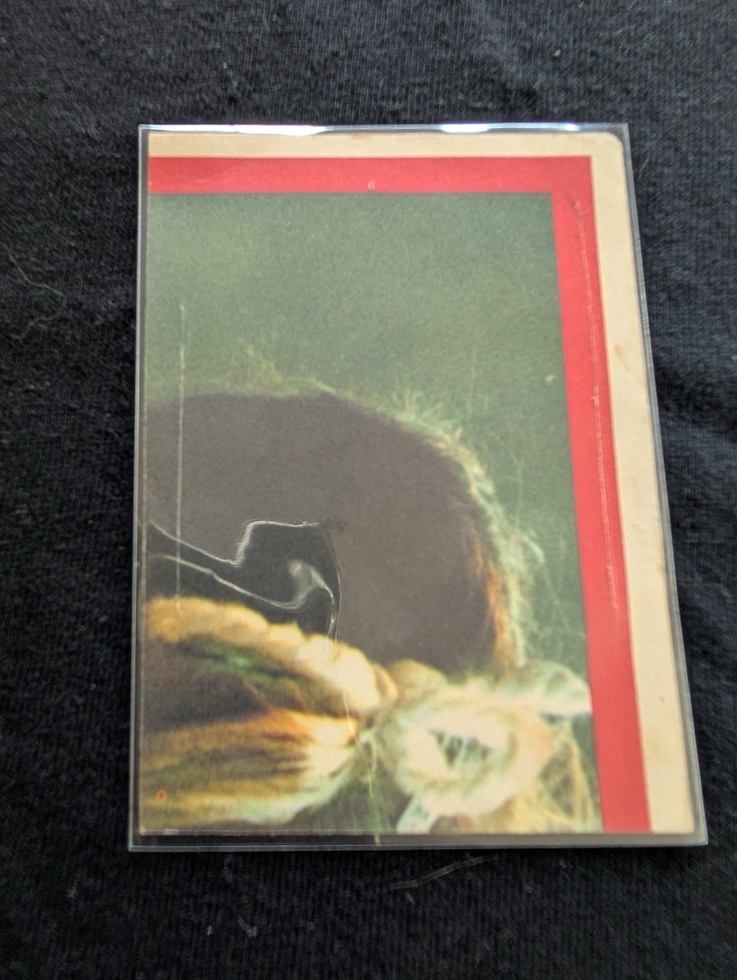 Lot of 2 Vintage 1982 Topps E.T. The Extra-Terrestrial Movie Cards Red Border