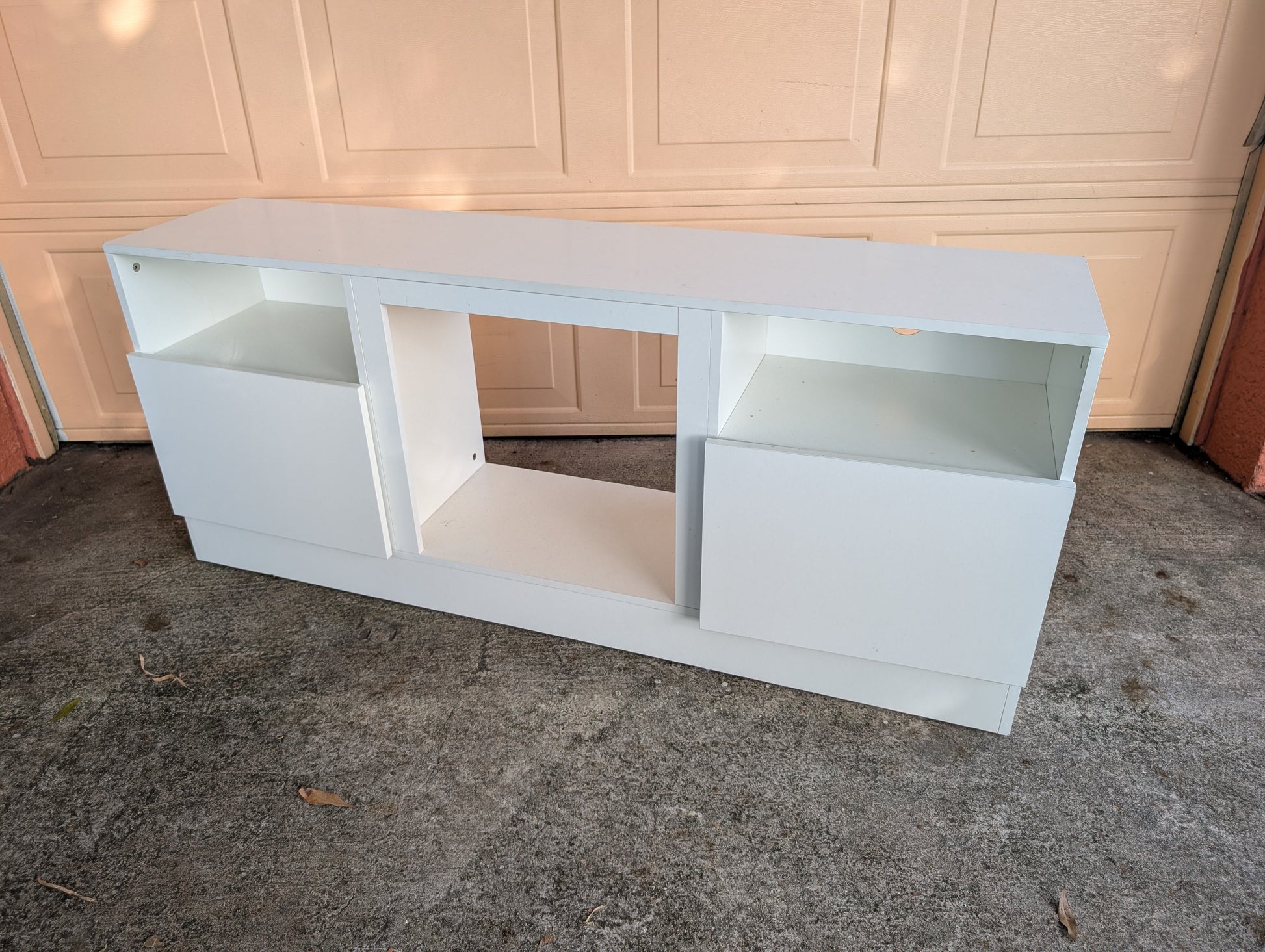 The Oracle's Low-Profile Media Console - See the Future!