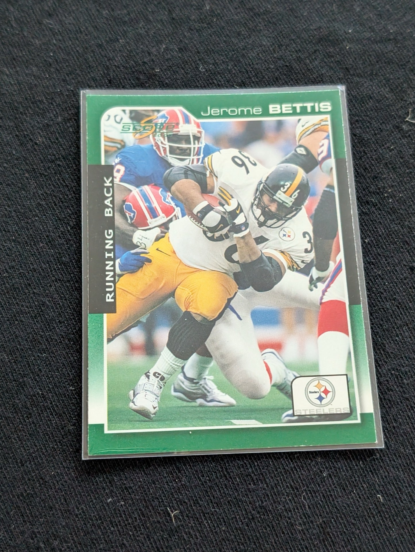 Jerome Bettis "The Bus" Steelers HOF Lot (2) 2002 Donruss Ionix and 1997 Score