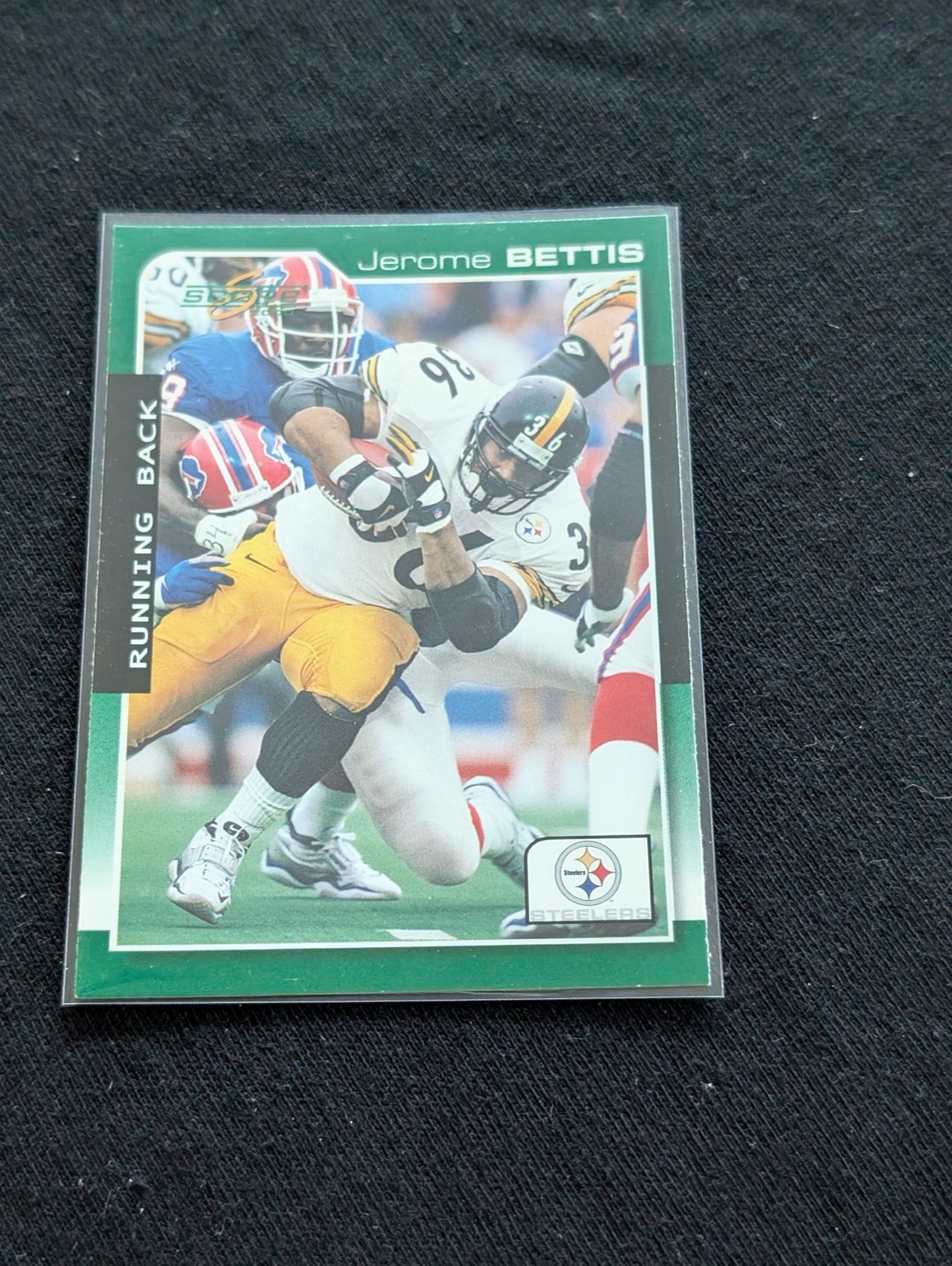 Jerome Bettis "The Bus" Steelers HOF Lot-2 1997 Score and 2002 Donruss Ionix