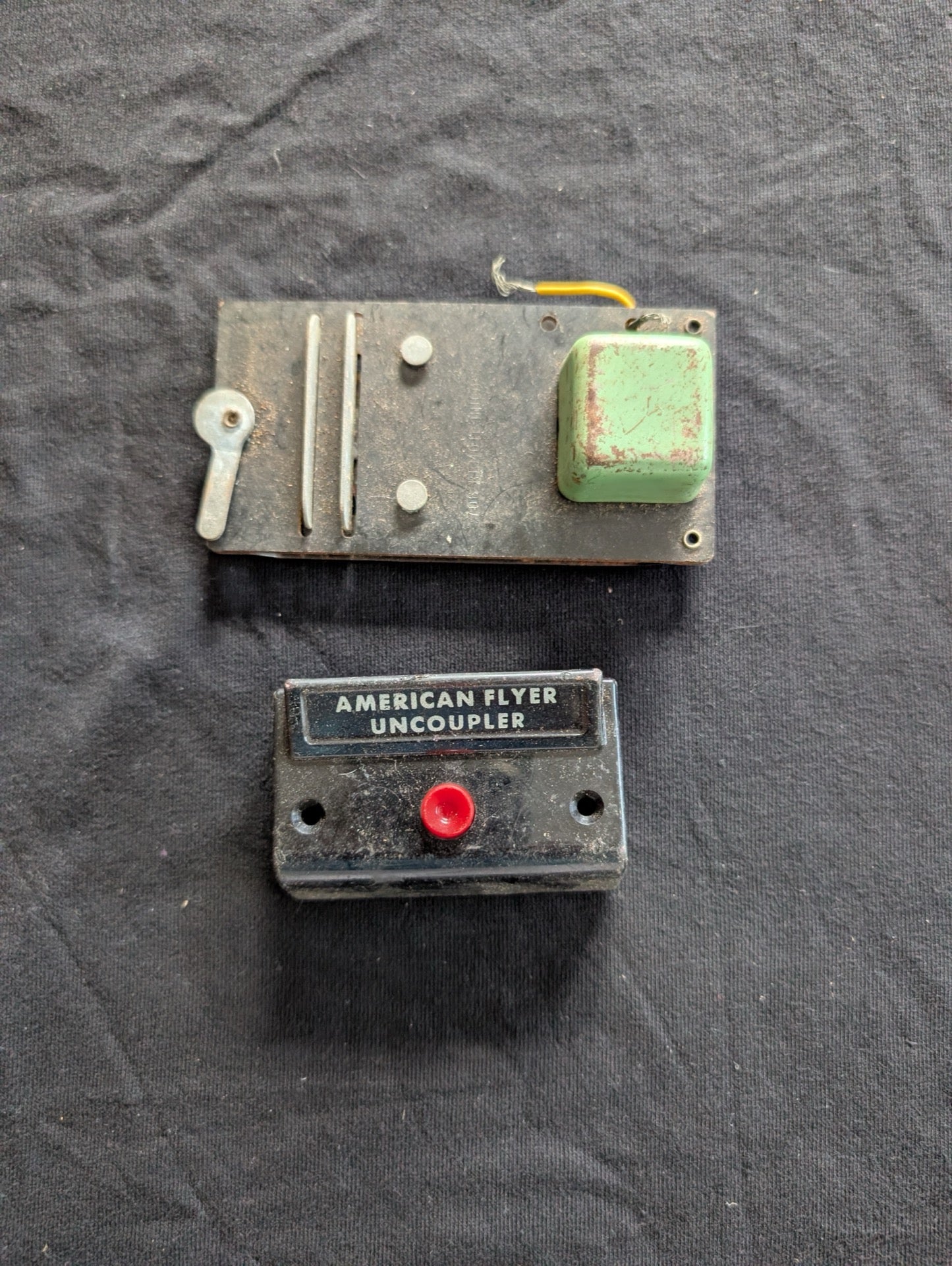 Vintage American Flyer S-Gauge Remote Uncoupler Button & Track Mechanism