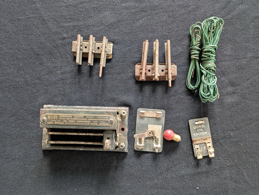 Lot of Vintage Lionel Pre-war O-Gauge Track Accessories Rheostat 81 Lockon