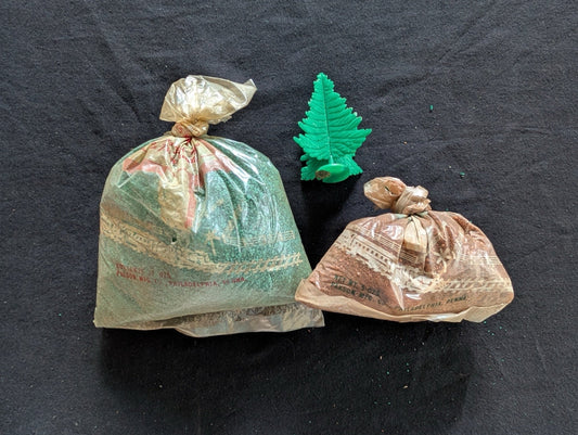 Vintage Bachmann Train Layout Scenery Lot Grass Earth Flocking Tree