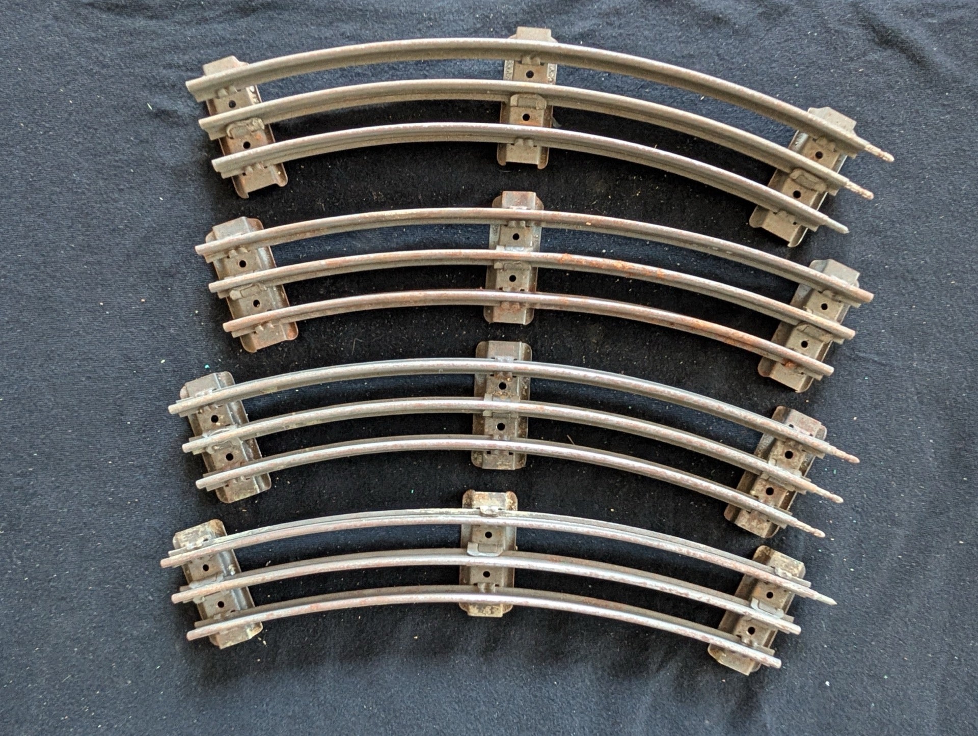 5 Pcs Vintage Lionel O-Gauge Curved Track 3-Rail Tubular Lot
