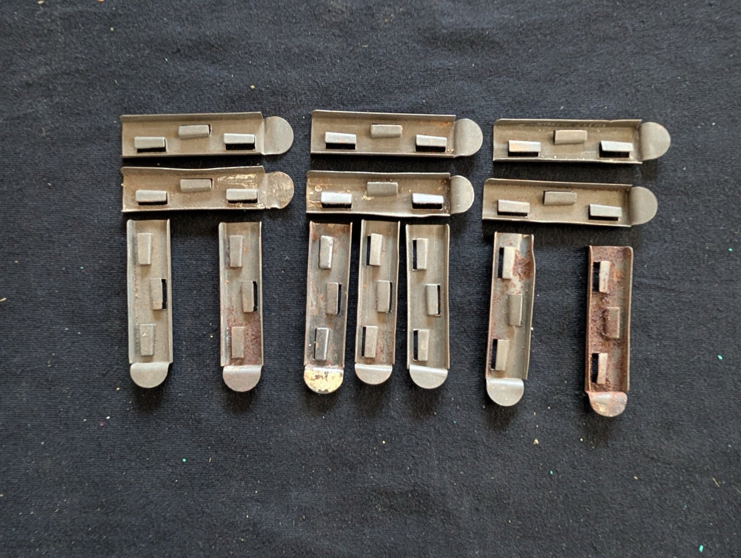 Lot of 11 Vintage Lionel O-Gauge Track Clips CO-1 Connectors