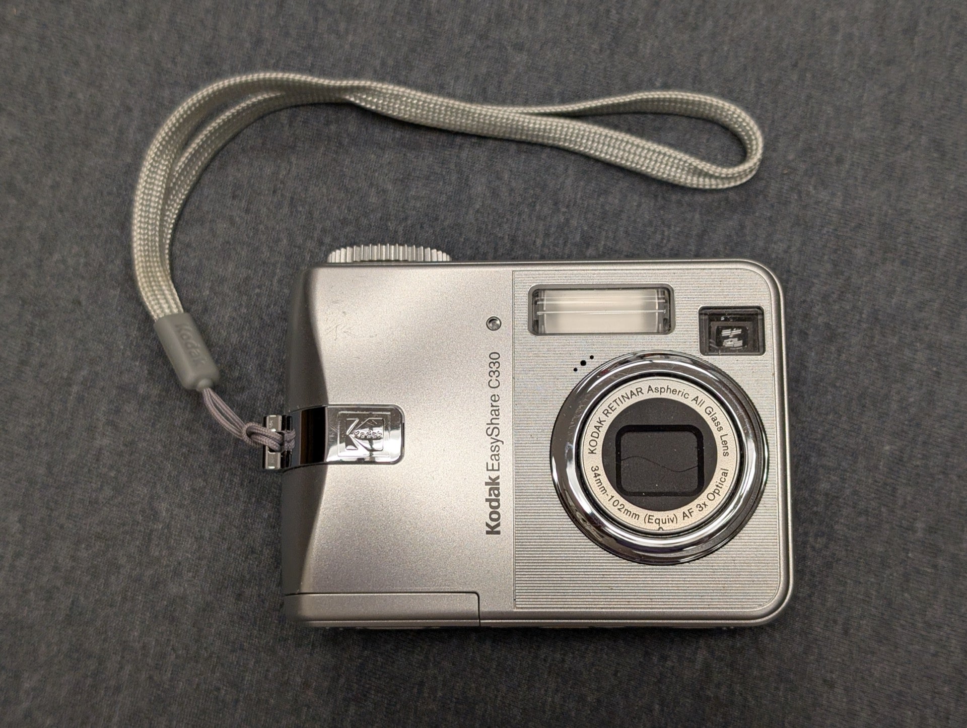 Kodak EasyShare C330 Digital Camera Silver - 4.0MP Vintage CCD Sensor