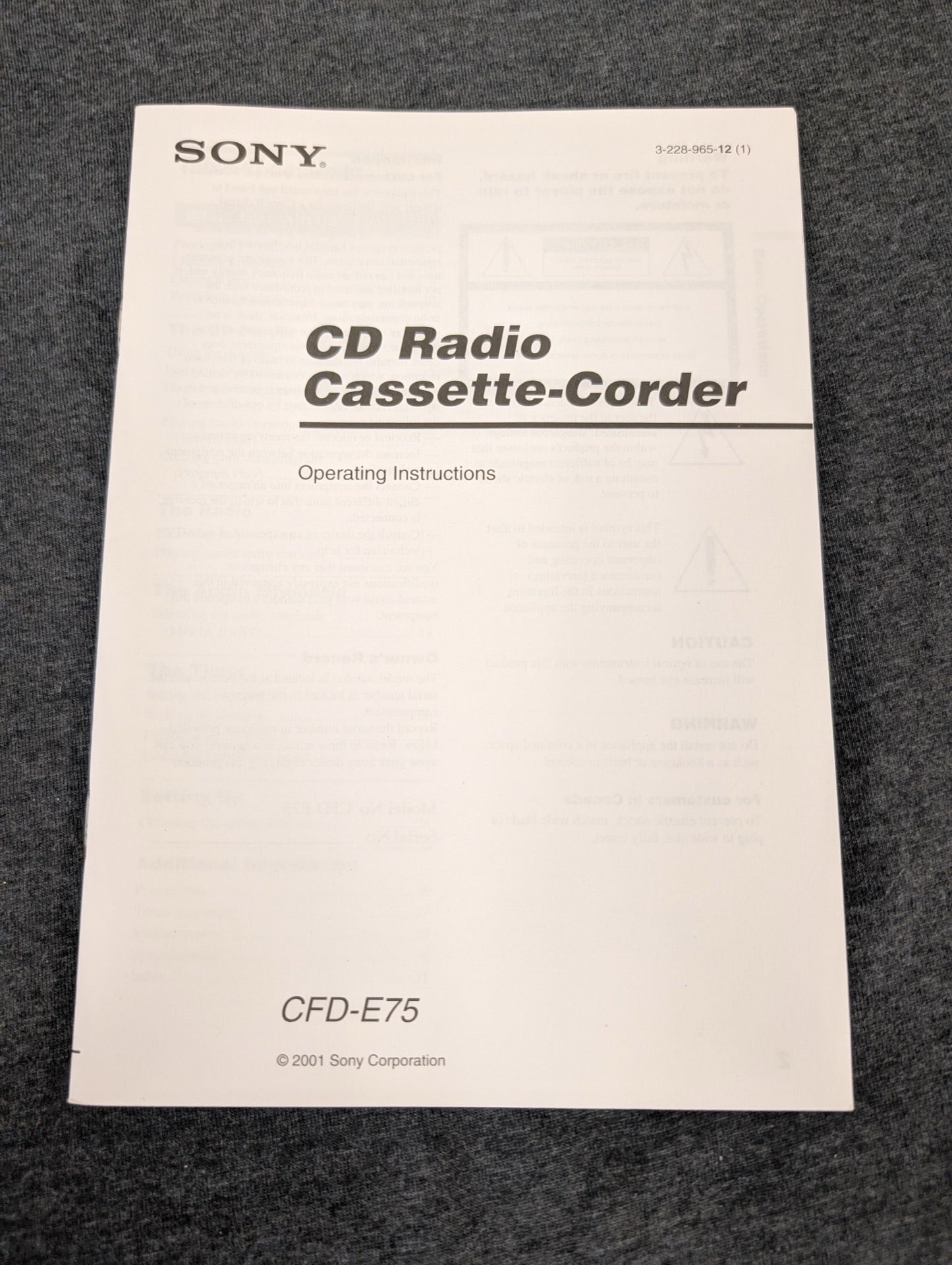 Sony CD Radio Cassette-Corder CFD-E75 Operating Instructions Manual