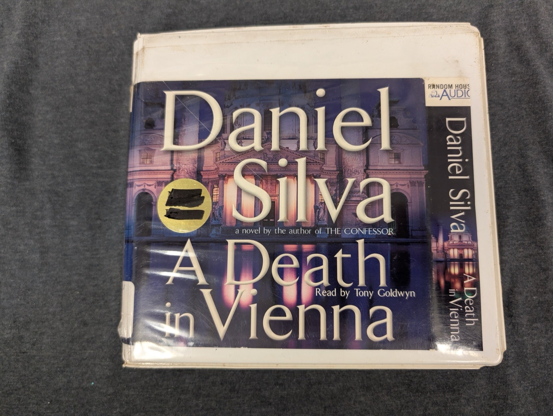 A Death in Vienna Daniel Silva Audiobook CD Gabriel Allon Tony Goldwyn