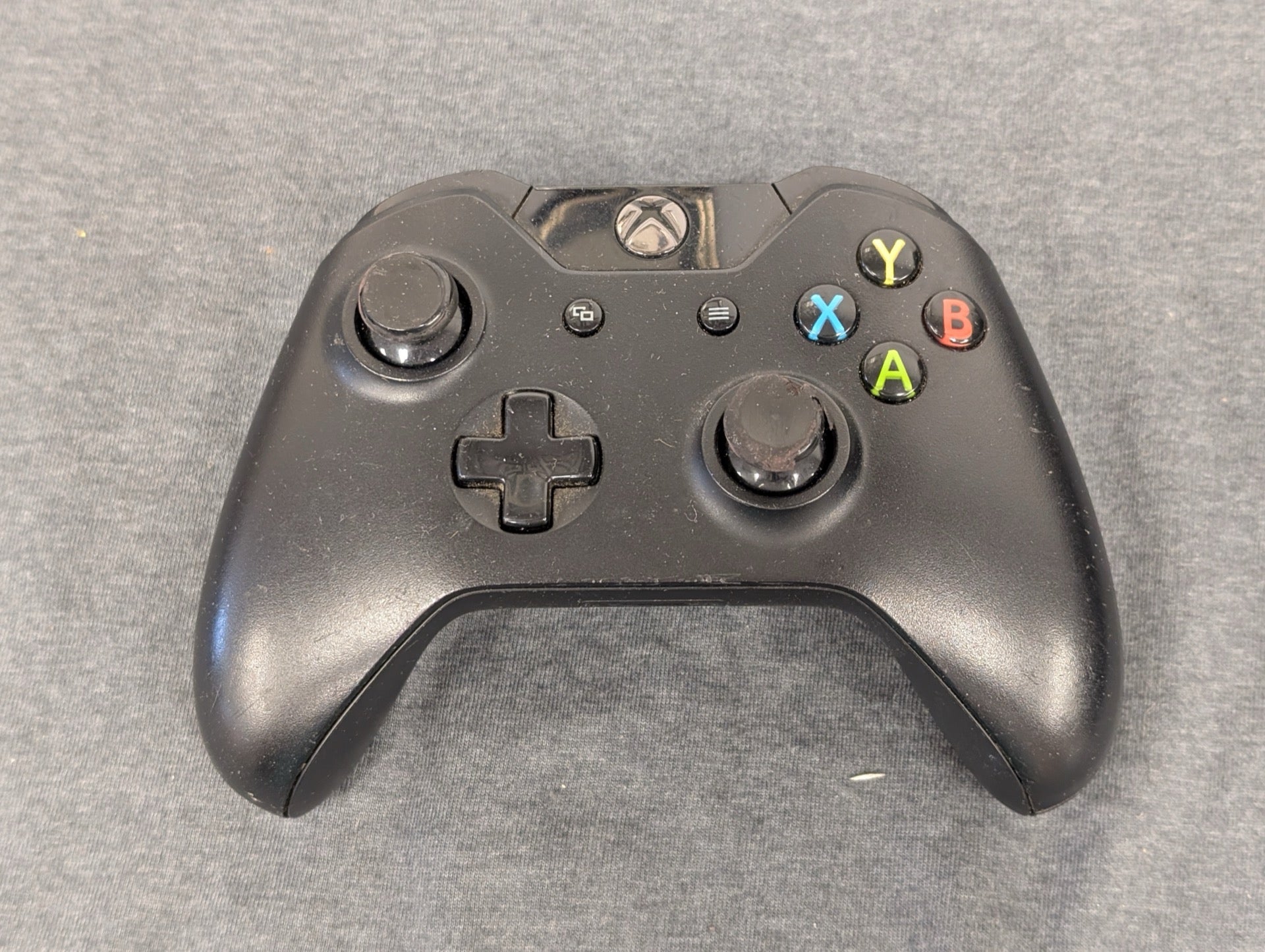 Microsoft Xbox One Wireless Controller Black (Model 1708) - Bluetooth