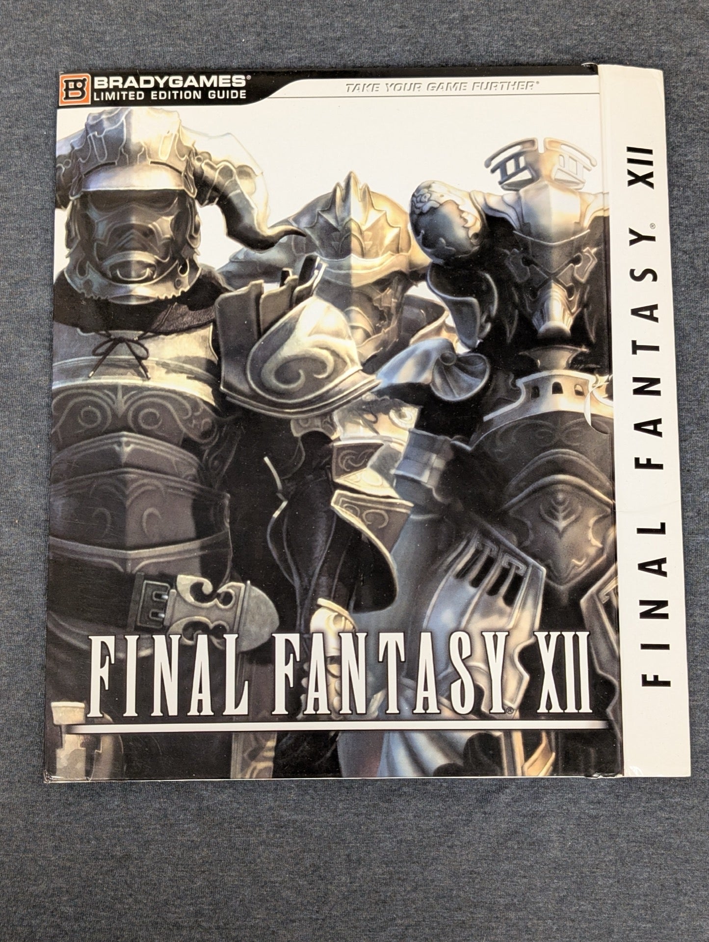Front cover of the Final Fantasy XII Limited Edition Strategy Guide