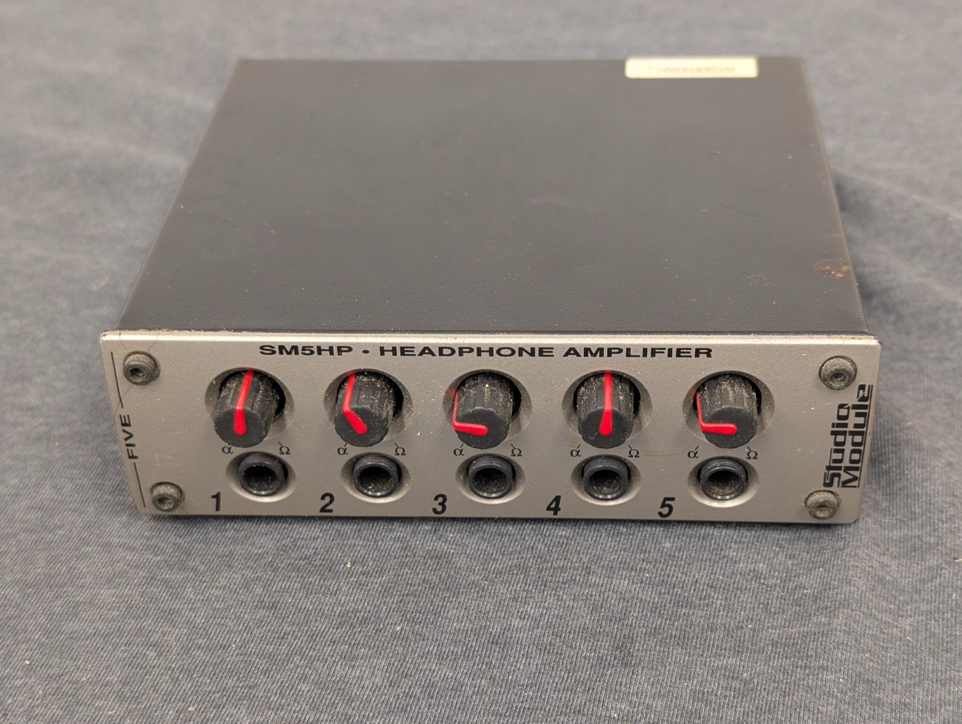 Studio Module SM5HP 5-channel headphone amp with red dials