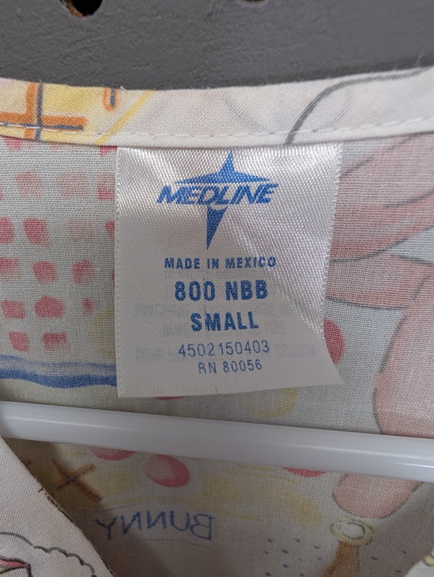 Tag showing Medline brand and size Small